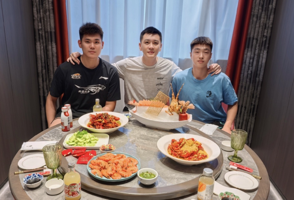 今年张镇麟, 这一举动有, src 今年张镇麟, 这一举动有, src